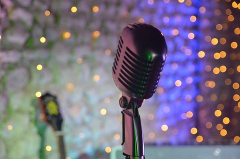 Pour une ambiance cosy soiree musique concert angouleme aquitaine mariage entreprise animation piano chant chanteur chanteuse voix